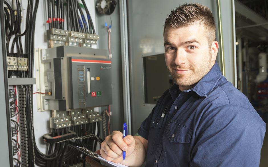 je recherche un électricien Paris 11