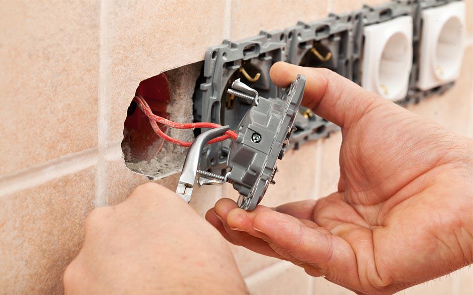 recherche électricien bâtiment Paris 4